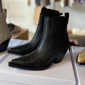 NIB Toral Spanish Leather Western Ankle Boot